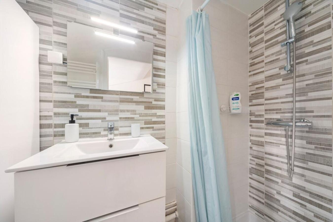 Ferienwohnung La Parenthese Sous Les Toits Fontainebleau Exterior foto