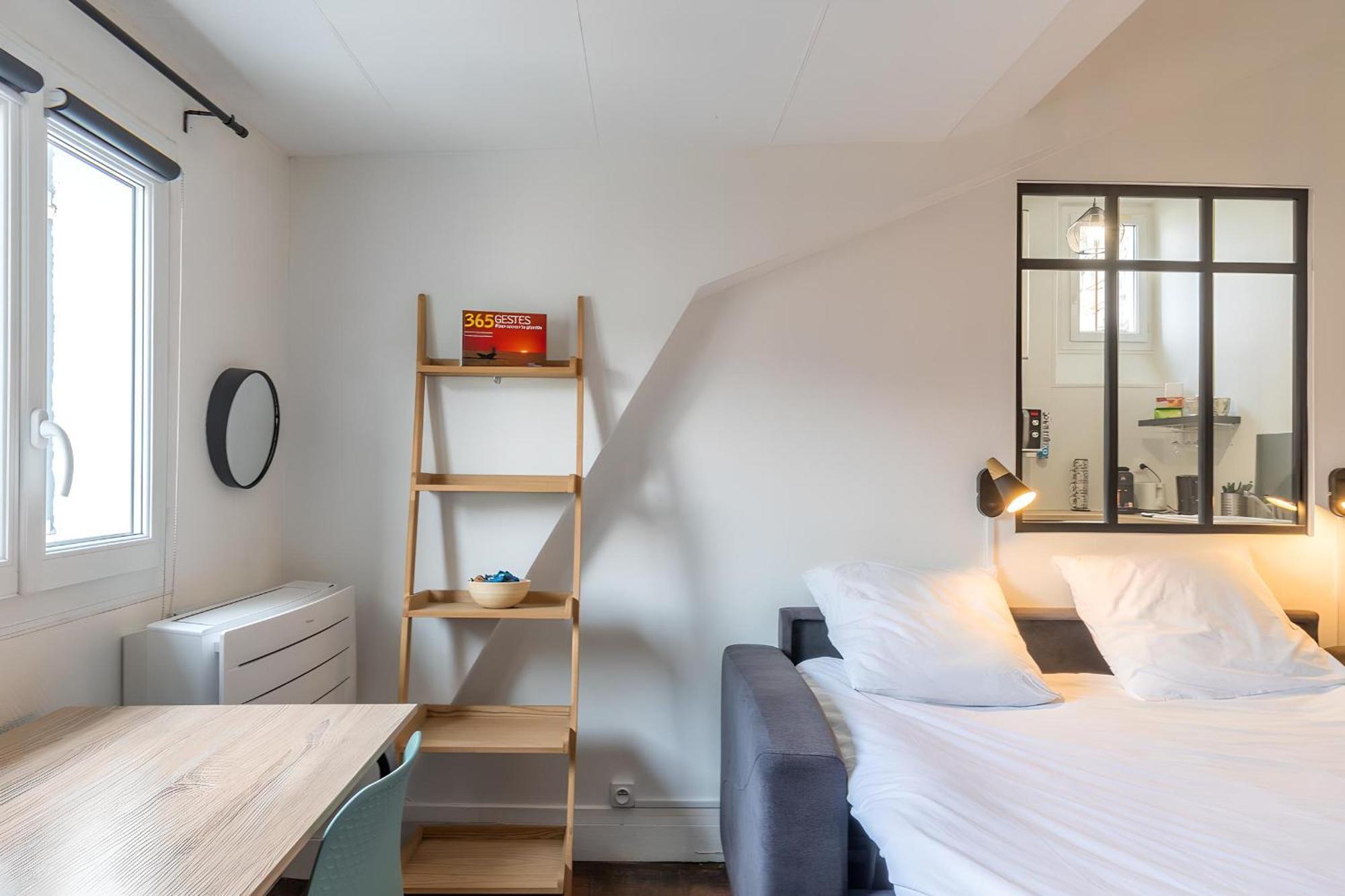 Ferienwohnung La Parenthese Sous Les Toits Fontainebleau Exterior foto